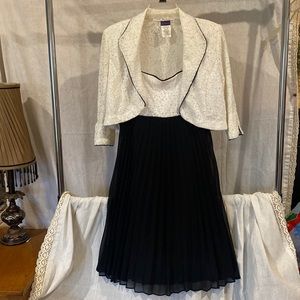 STUNNING! Black and white lace cocktail dress